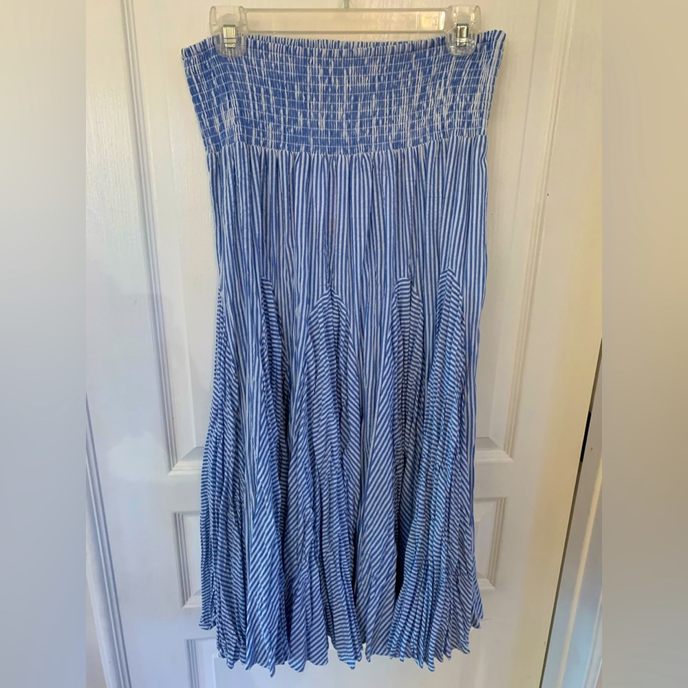 Philosophy crinkle skirt size M NWT